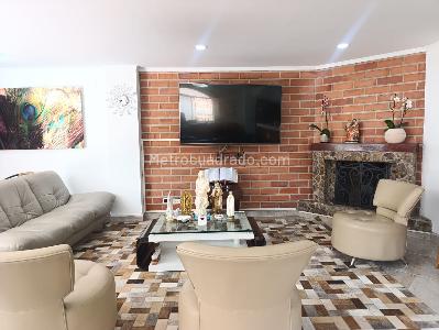 Casa de 3 alcobas en venta en El Poblado, Medellín, 188 m² · foto 4 de 16