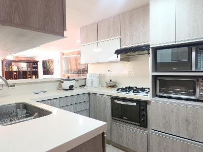 Casa de 3 alcobas en venta en El Poblado, Medellín, 188 m² · foto 8 de 16