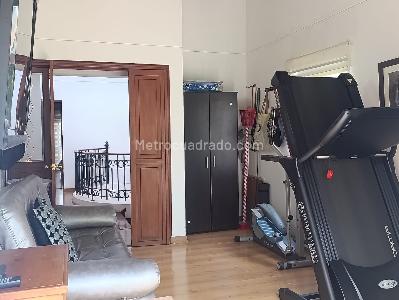 Casa de 3 alcobas en venta en El Poblado, Medellín, 188 m² · foto 9 de 16