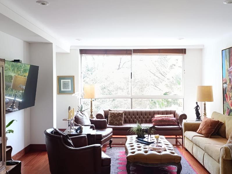 Apartamento Amoblado de 3 Alcobas con Gimnasio en El Poblado - 2