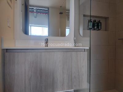 Apartamento de 1 alcoba en arriendo en El Poblado, Medellín, 76 m² · foto 11 de 11