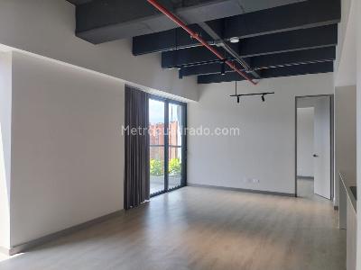 Apartamento de 1 alcoba en arriendo en El Poblado, Medellín, 76 m² · foto 3 de 11