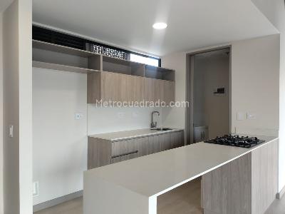 Apartamento de 1 alcoba en arriendo en El Poblado, Medellín, 76 m² · foto 4 de 11