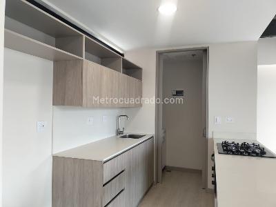 Apartamento de 1 alcoba en arriendo en El Poblado, Medellín, 76 m² · foto 5 de 11