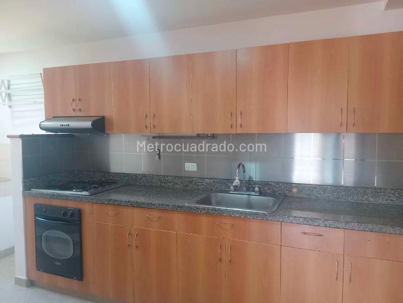 Apartamento de 3 Alcobas con 3 Baños en El Poblado - 4