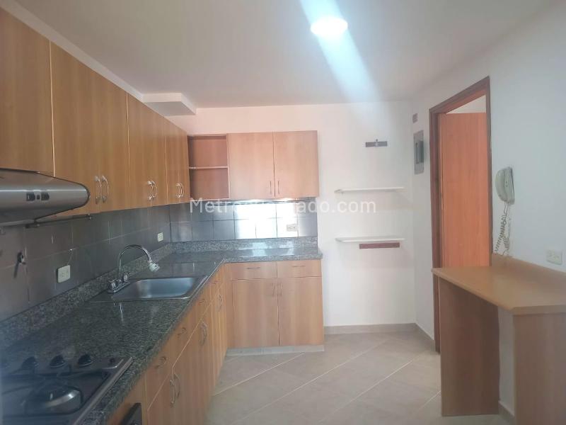 Apartamento de 3 Alcobas con 3 Baños en El Poblado - 5