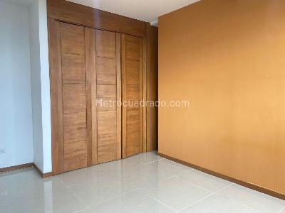 Apartamento de 3 alcobas en arriendo en Sabaneta, Sabaneta, 114 m² · foto 16 de 19