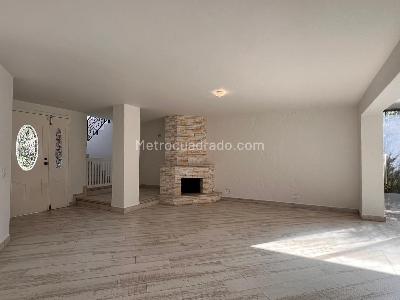 Casa de 3 alcobas en venta en Llanogrande, Rionegro, 320 m² · foto 2 de 16