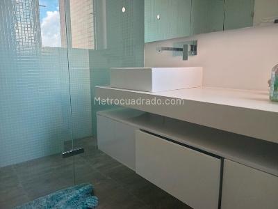 Apartamento de 2 alcobas en venta en El Poblado, Medellín, 140 m² · foto 15 de 15