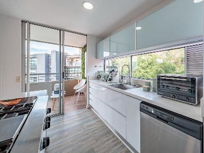 Apartamento de 2 alcobas en venta en El Poblado, Medellín, 140 m² · foto 6 de 15