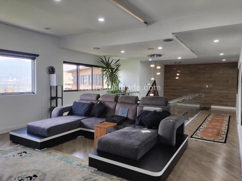 Apartamento Amoblado de 4 Alcobas en El Poblado con Ascensor y Piscina - 9