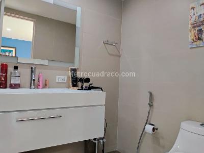 Apartamento de 4 alcobas en venta en El Poblado, Medellín, 315 m² · foto 19 de 20