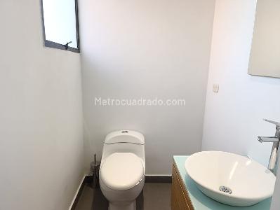 Apartamento en venta en El Poblado, Medellín · foto 17 de 18