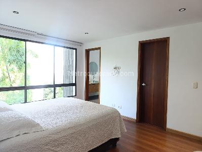 Apartamento en venta en El Poblado, Medellín · foto 8 de 18
