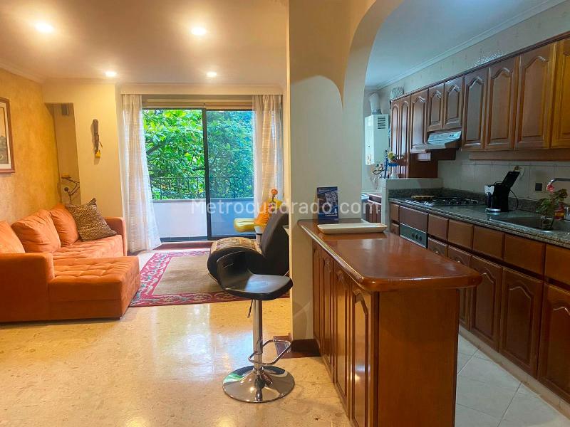 Modern 2BR Apartment Near Metro in El Poblado