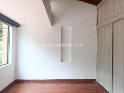 Casa de 3 alcobas en arriendo en El Poblado, Medellín, 360 m² · foto 13 de 17