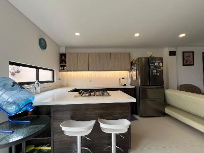 Casa de 4 alcobas en venta en Rionegro, Rionegro, 220 m² · foto 5 de 18
