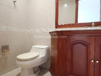 Apartamento de 4 alcobas en arriendo en El Poblado, Medellín, 425 m² · foto 19 de 19