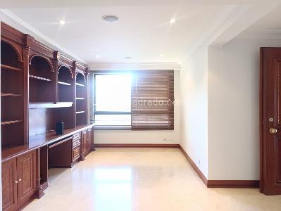 Apartamento en venta en El Poblado, Medellín · foto 9 de 19