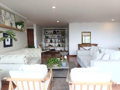Apartamento de 3 alcobas en arriendo en El Tesoro, Medellín, 173 m² · foto 3 de 18