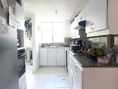 Apartamento de 3 alcobas en arriendo en El Tesoro, Medellín, 173 m² · foto 7 de 18