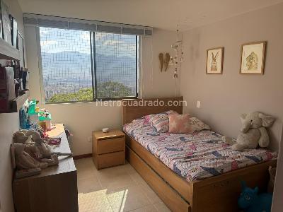 Apartamento de 3 alcobas en venta en San Lucas, Medellín, 121 m² · foto 9 de 11