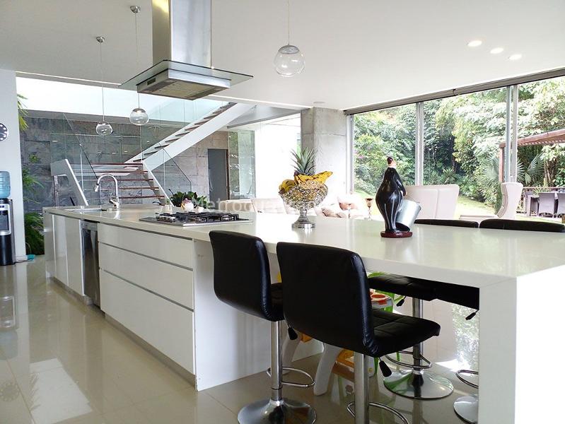 Casa Amoblada de 4 Alcobas con Piscina en Los Balsos No1 - 5