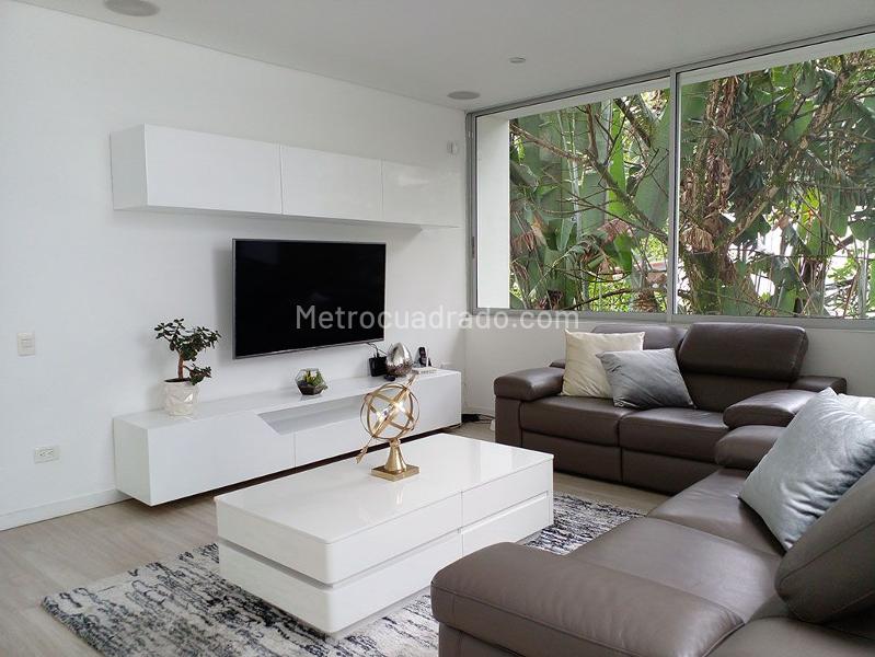 Casa Amoblada de 4 Alcobas con Piscina en Los Balsos No1 - 6