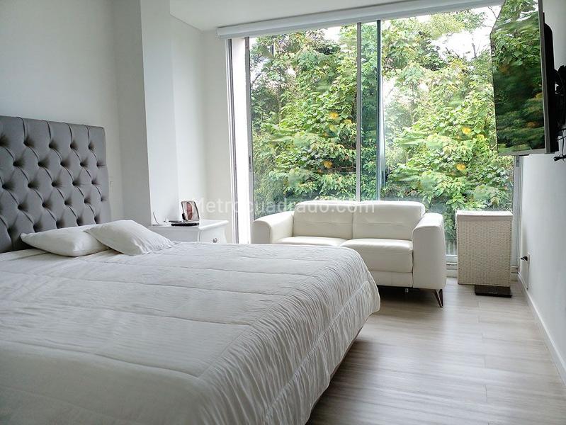 Casa Amoblada de 4 Alcobas con Piscina en Los Balsos No1 - 8