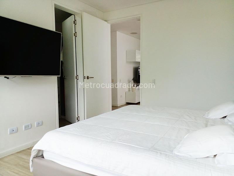 Casa Amoblada de 4 Alcobas con Piscina en Los Balsos No1 - 9