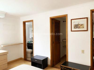 Apartamento de 3 alcobas en venta en El Poblado, Medellín, 220 m² · foto 10 de 19
