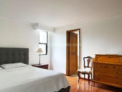 Apartamento de 3 alcobas en venta en El Poblado, Medellín, 220 m² · foto 14 de 19