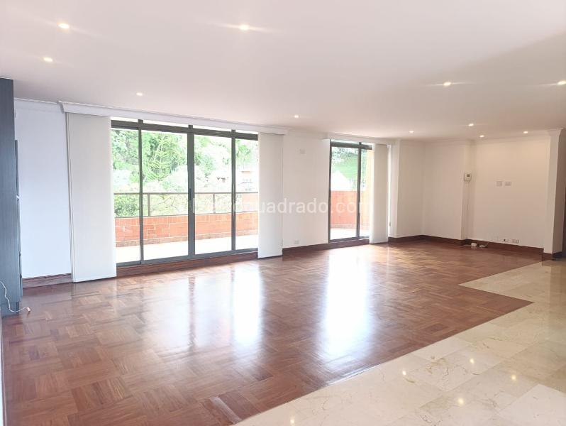 Elegant 3BR Apartment in El Poblado - 5
