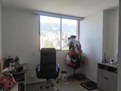 Apartamento de 3 alcobas en venta en Villa Carlota, Medellín, 120 m² · foto 14 de 16