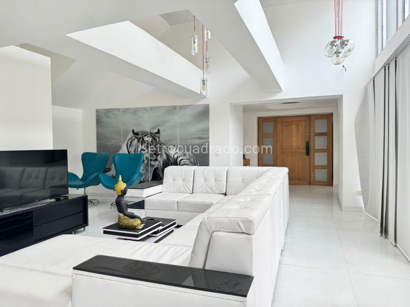 Furnished 5BR Penthouse in El Poblado - 4