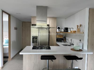 Apartamento de 3 alcobas en arriendo en Altos Del Poblado, Medellín, 78 m² · foto 5 de 18