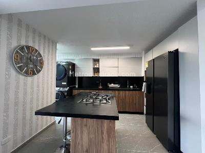 Apartamento de 2 alcobas en arriendo en El Poblado, Medellín, 80 m² · foto 10 de 16