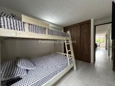Apartamento de 2 alcobas en arriendo en El Poblado, Medellín, 80 m² · foto 11 de 16