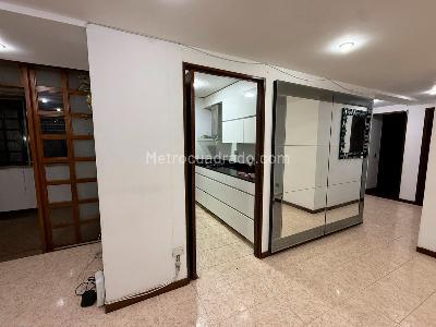 Apartamento de 3 alcobas en arriendo en El Diamante No. 2, Medellín, 120 m² · foto 4 de 11