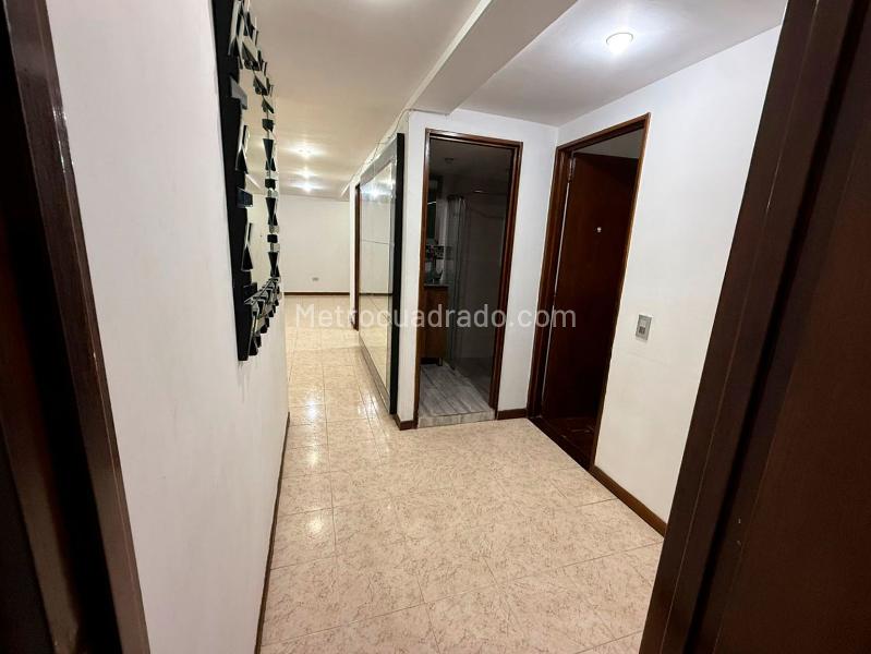 3BR Apartment for Rent in El Poblado with Study & Pool - 6