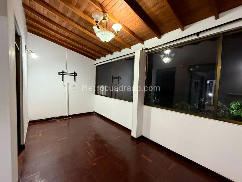 3BR Apartment for Rent in El Poblado with Study & Pool - 8