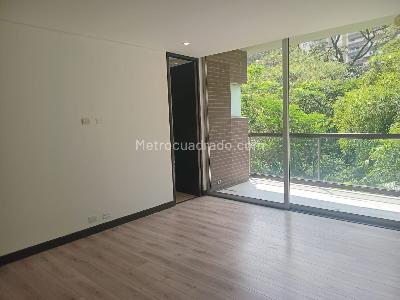 Apartamento de 3 alcobas en arriendo en El Poblado, Medellín, 220 m² · foto 12 de 20