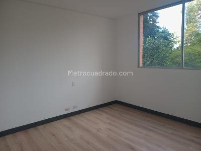 Apartamento de 3 alcobas en arriendo en El Poblado, Medellín, 220 m² · foto 14 de 20