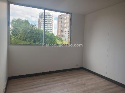 Apartamento de 3 alcobas en arriendo en El Poblado, Medellín, 220 m² · foto 16 de 20