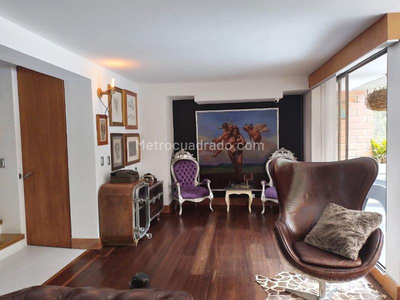 Furnished 3BR House in El Poblado Gated Unit with Amenities - 9