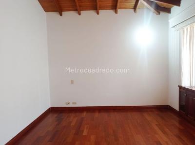 Casa de 4 alcobas en venta en El Poblado, Medellín, 400 m² · foto 10 de 19