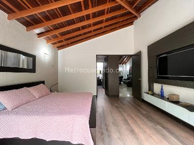 Casa de 4 alcobas en venta en Envigado, Envigado, 1200 m² · foto 11 de 18