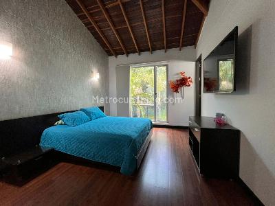 Casa de 4 alcobas en venta en Envigado, Envigado, 1200 m² · foto 16 de 18