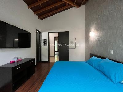 Casa de 4 alcobas en venta en Envigado, Envigado, 1200 m² · foto 17 de 18