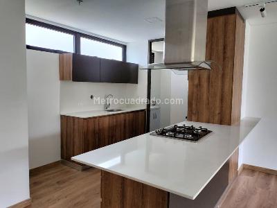Apartamento de 2 alcobas en venta en Altos Del Poblado, Medellín, 106 m² · foto 5 de 16